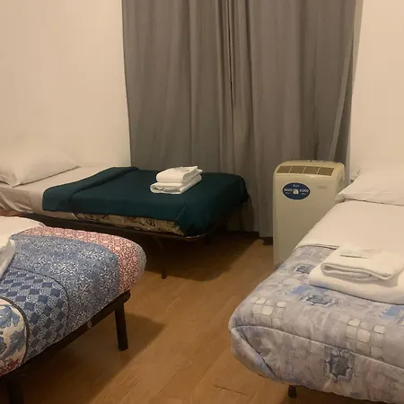 Roma Paradise Inn